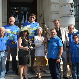 La Fiaccola dell'Amicizia del World Day of Knights è arrivata a Sanremo, primo relè in Italia