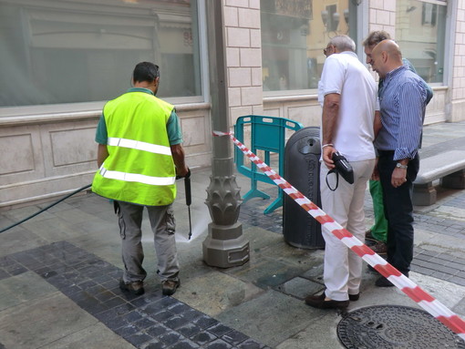 L'assessore Fera in via Matteotti durante il sopralluogo