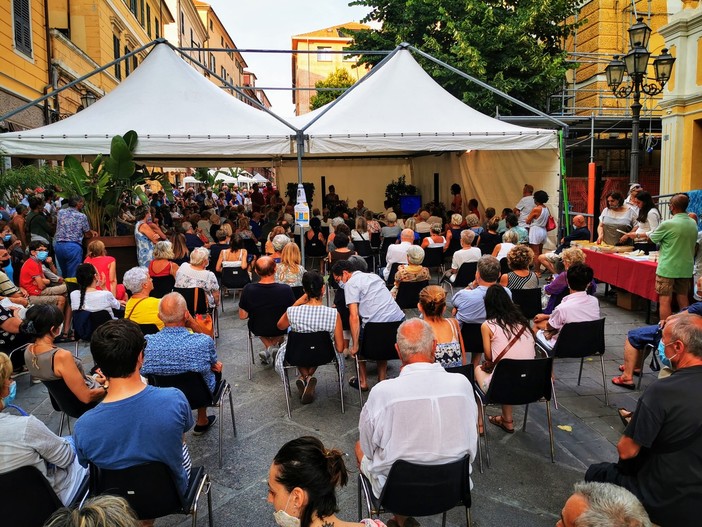 Imperia, oggi si conclude il festival della cultura mediterranea: pomeriggio incontro con Rampini, Covatta e Meluzzi (Foto)