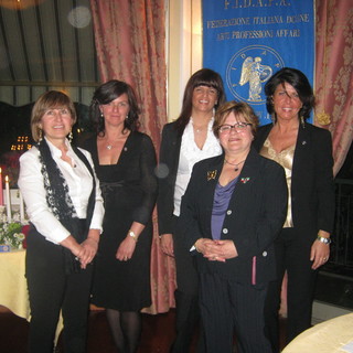 Sanremo: cerimonia delle candele alla Fidapa, ingresso di tre nuove socie