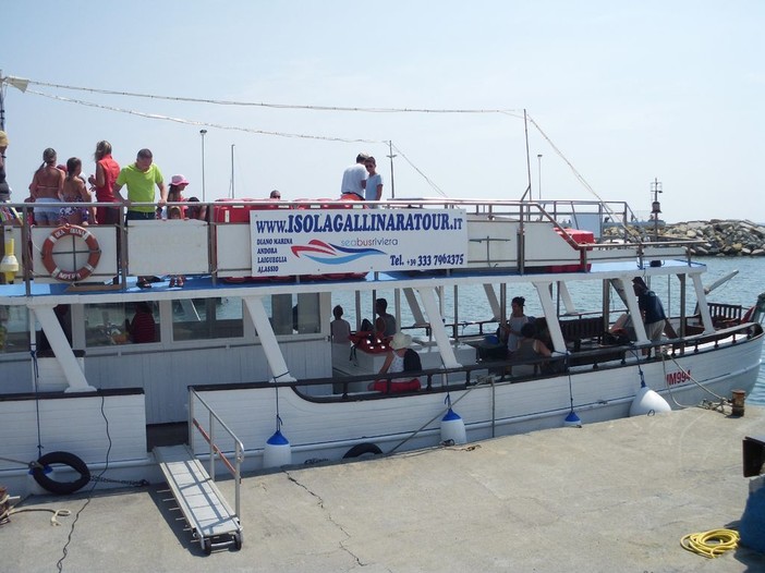 Imperia: venerdì 22 Luglio assisti ai fuochi d'artificio di Borgo Marina a bordo della Dea Diana