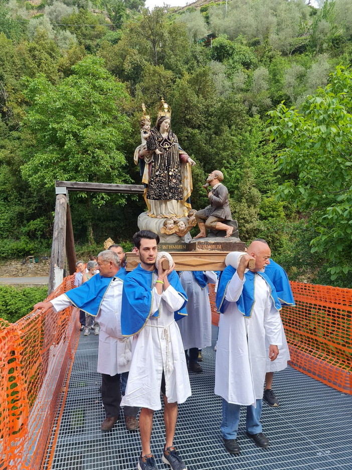 Nel Borgo di Montalto oggi ritorna la Festa Madonna Dell'Acqua Santa Nel Borgo di Montalto oggi ritorna la Festa Madonna Dell'Acqua Santa