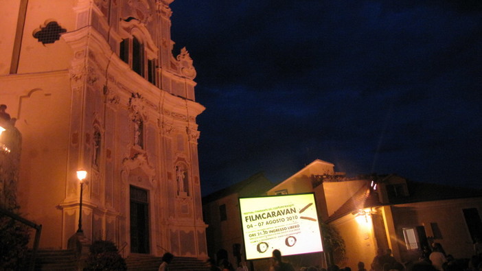 Imperia: oltre 1000 i corti arrivati per l'edizione 2011 di Filmcaravan Imperia: oltre 1000 i corti arrivati per l'edizione 2011 di Filmcaravan