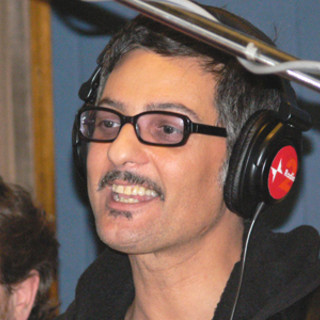 Festival di Sanremo 2015: ecco che tra big ed ospiti stranieri spunta anche la carta... Fiorello Festival di Sanremo 2015: ecco che tra big ed ospiti stranieri spunta anche la carta... Fiorello