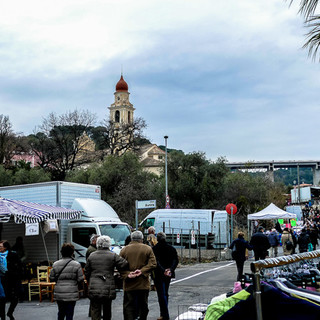 San Bartolomeo al Mare: tantissime persone per questo primo giorno di Festa della Candelora, le foto ed il video di un nostro lettore San Bartolomeo al Mare: tantissime persone per questo primo giorno di Festa della Candelora, le foto ed il video di un nostro lettore