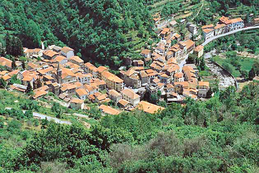 Molini di Triora: dopo 50 anni chiude il ristorante 'Giovanna', luogo di incontri e pranzi luculliani Molini di Triora: dopo 50 anni chiude il ristorante 'Giovanna', luogo di incontri e pranzi luculliani
