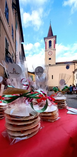 Isolabona: successo per la prima edizione della Festa della Cubaita, i ringraziamenti dell’Amministrazione comunale Isolabona: successo per la prima edizione della Festa della Cubaita, i ringraziamenti dell’Amministrazione comunale