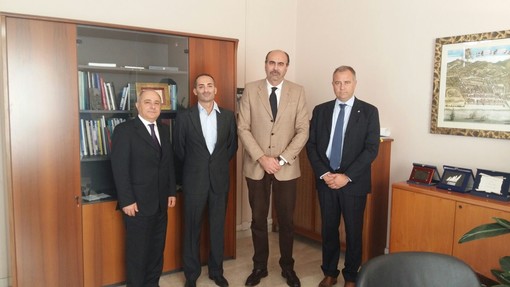 Il Coordinamento dei Presidenti del Consiglio della provincia ha incontrato il Questore Laricchia Il Coordinamento dei Presidenti del Consiglio della provincia ha incontrato il Questore Laricchia