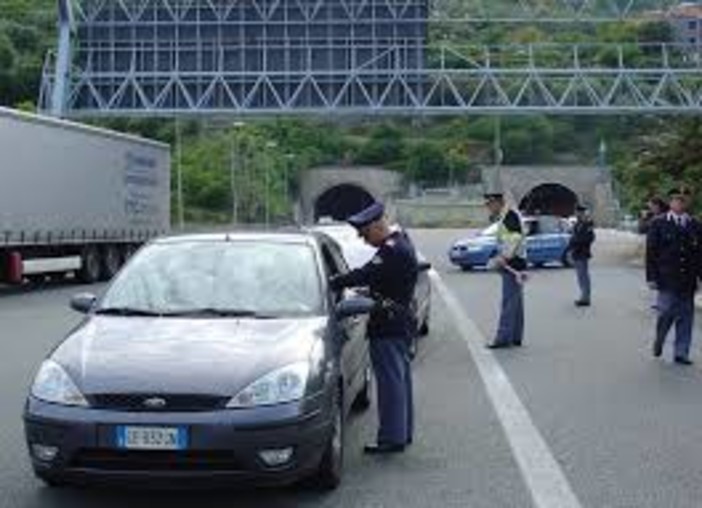 Ddl cooperazione di Polizia Italia-Francia: M5S &quot;Così agevoliamo i francesi a respingere i migranti a Ventimiglia!&quot;