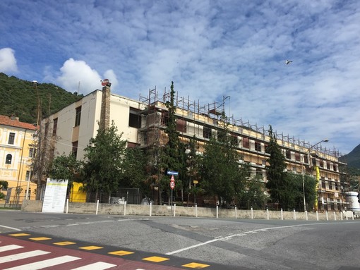 Taggia: a settembre riaprirà la scuola elementare G.B. Soleri, rispettato il cronoprogramma dei lavori in vista del nuovo anno scolastico Taggia: a settembre riaprirà la scuola elementare G.B. Soleri, rispettato il cronoprogramma dei lavori in vista del nuovo anno scolastico