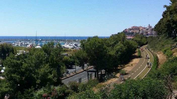 Bando periferie, l'Anci abbandona il tavolo con il governo. "I sindaci non si fanno prendere in giro", a rischio i fondi per la ciclabile di Imperia