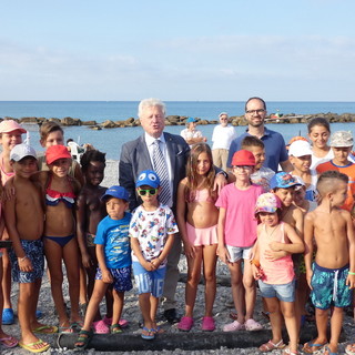 Ventimiglia: grande partecipazione alla Festa del Bambino al Circolo Nautico Intemelio (Foto) Ventimiglia: grande partecipazione alla Festa del Bambino al Circolo Nautico Intemelio (Foto)