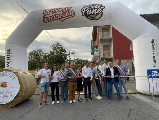 A Niella Tanaro si alza il sipario sulla terza edizione della Festa del Pane, dedicata al rubatà