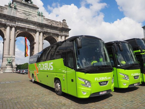FlixBus investe sulla Riviera: per l’estate più collegamenti con Imperia e Sanremo e nuove fermate a Taggia, Diano Marina e San Lorenzo al Mare