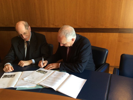 Utilizzo compendio immobiliare 'Ex caserma Revelli' di Taggia, firmato protocollo d'intesa tra Provincia e Comune Utilizzo compendio immobiliare 'Ex caserma Revelli' di Taggia, firmato protocollo d'intesa tra Provincia e Comune