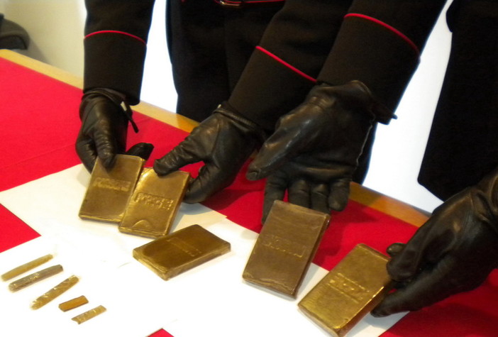 Fratelli con 750 grammi di hashish: arresto convalidato