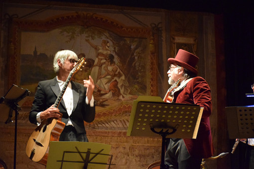 Applausi e magia al Teatro Salvini di Pieve di Teco: Freddy Colt incanta con “Mandolinology” Applausi e magia al Teatro Salvini di Pieve di Teco: Freddy Colt incanta con “Mandolinology”