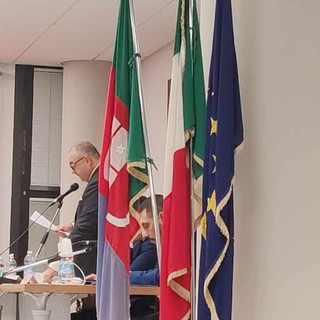 Parcheggio 'Goso' a Vallecrosia, Perri: "Asfaltare passaggio pedonale e fare pulizia straordinaria" (Foto) Parcheggio 'Goso' a Vallecrosia, Perri: "Asfaltare passaggio pedonale e fare pulizia straordinaria" (Foto)