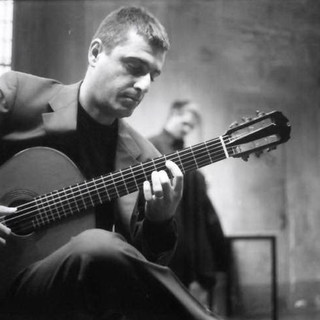 La chitarra di Fabio de Raineri al Festival Piani Musicali: domenica presso il Santuario di N.S. dell'Assunta a Piani di Imperia