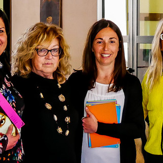 Nelle scuole del golfodianese oggi si svolta la celebrazione della festa della donna (foto)