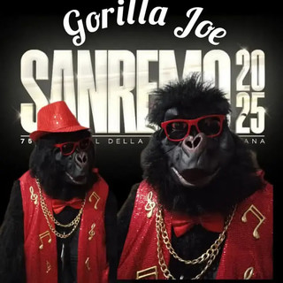 Festival 2025, a Sanremo il gorilla Joe lascia sorrisi e tante foto con grandi e piccini Festival 2025, a Sanremo il gorilla Joe lascia sorrisi e tante foto con grandi e piccini