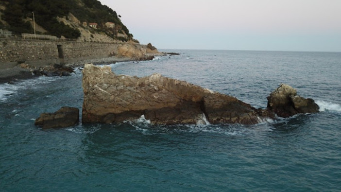 Imperia: itticoltura al largo della Galeazza, al via la petizione popolare del fronte del no