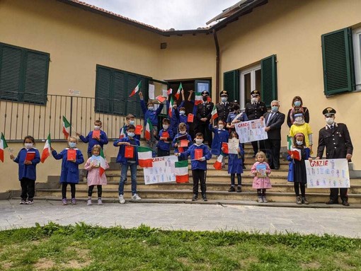 La scuola di Triora vince il concorso 'Nel nome di Paolo e Giovanni' e riceve una speciale lezione di legalità con i Carabinieri