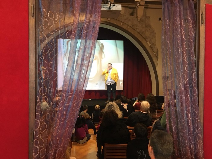 Imperia: Villa Grock invasa da adulti e bambini dell'associazione Genitori @ttivi (video) Imperia: Villa Grock invasa da adulti e bambini dell'associazione Genitori @ttivi (video)