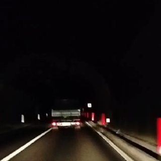 Guasto all’illuminazione: chiusa la galleria di Pieve di Teco sulla variante della Statale 28 Guasto all’illuminazione: chiusa la galleria di Pieve di Teco sulla variante della Statale 28