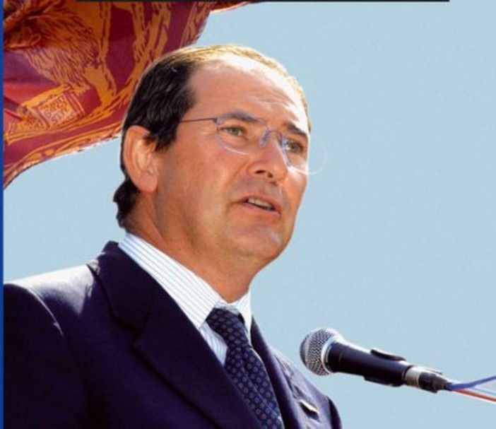 Festival di Sanremo: polemica sui fiori, il ministro Galan "Dove sono finiti?"