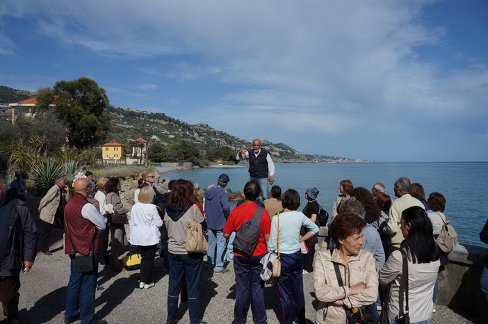 Ventimiglia: successo per l'escursione organizzata dal Museo Civico Archeologico "G.Rossi" Ventimiglia: successo per l'escursione organizzata dal Museo Civico Archeologico "G.Rossi"