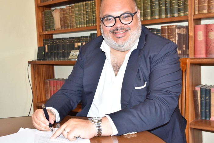 Riva Ligure, domenica consiglio comunale e festa per la Bandiera blu, Giuffra: "E' il nostro biglietto da visita"