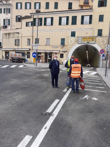 Ventimiglia: dopo mesi di lavoro riaperta la galleria degli Scoglietti Ventimiglia: dopo mesi di lavoro riaperta la galleria degli Scoglietti