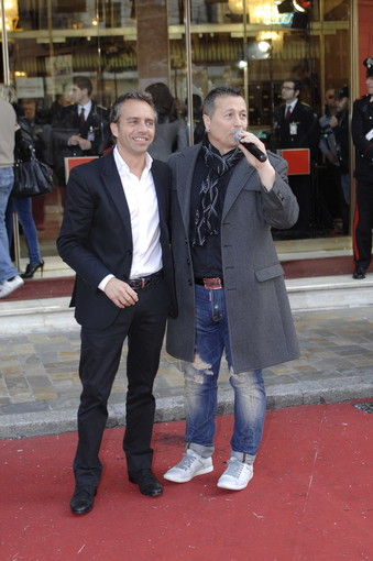 Festival Sanremo: davanti all'Ariston ritorna il Red Carpet animato dal conduttore Gianni Rossi Festival Sanremo: davanti all'Ariston ritorna il Red Carpet animato dal conduttore Gianni Rossi