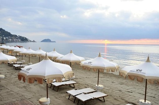 Al Grand Hotel Alassio con Elegant Sound di Gabry Sax e Rudy Mas, 'Aperitivo SPA Disco Sax and Relax'