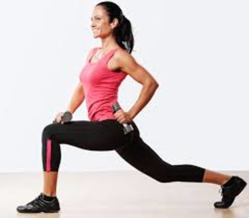 Tre mosse semplici per costruire glutei d’acciaio: nuovi consigli del personal trainer David