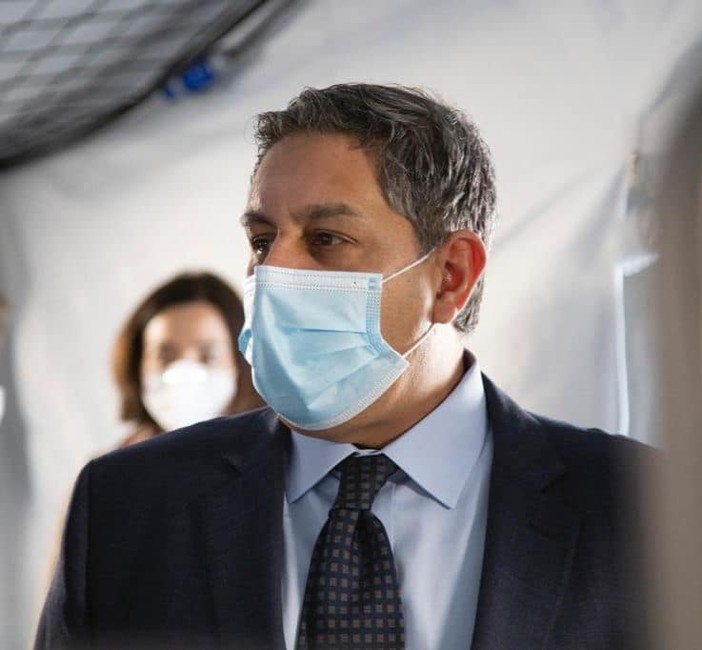 Coronavirus, Toti: 'Per la prima volta dopo mesi calano i ricoverati: sono meno di 700. L' Iss conferma il miglioramento degli indicatori' Coronavirus, Toti: 'Per la prima volta dopo mesi calano i ricoverati: sono meno di 700. L' Iss conferma il miglioramento degli indicatori'