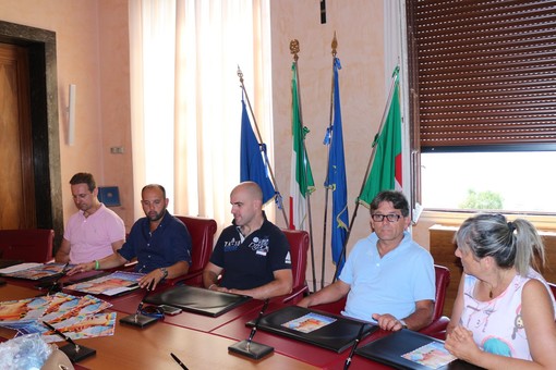 Imperia: torna in versione estiva 'Giochi e follie in piscina', divertimento e solidarietà alla 'Cascione'