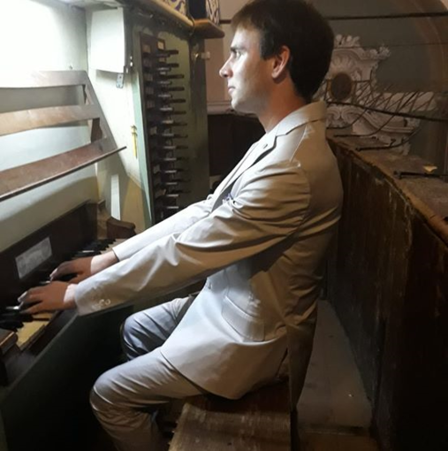 Sanremo: domenica prossima, concerto per Harmonium del Maestro Giuseppe Venturelli. Sanremo: domenica prossima, concerto per Harmonium del Maestro Giuseppe Venturelli.