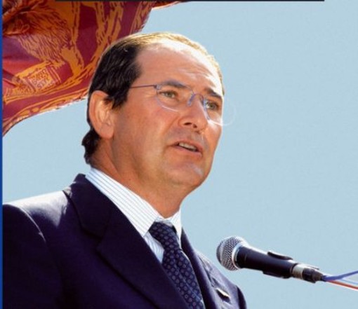 Festival di Sanremo: polemica sui fiori, il ministro Galan "Dove sono finiti?"