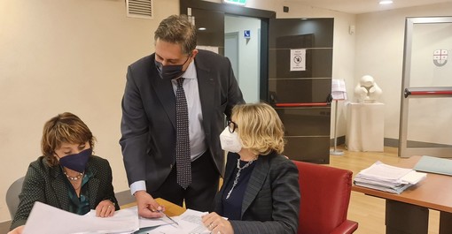 Liguria, approvato bilancio previsionale per 7.2 miliardi nel 2022, Toti "Sarà l'anno della ripartenza" Liguria, approvato bilancio previsionale per 7.2 miliardi nel 2022, Toti "Sarà l'anno della ripartenza"