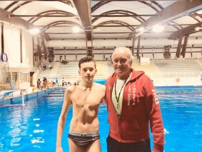 Nella foto il giovane Samuele Porro insieme all'allenatore Enrico Gerbò Nella foto il giovane Samuele Porro insieme all'allenatore Enrico Gerbò