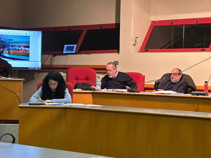 Campo in sintetico alle ex Caserme Revelli, interrogazione in Consiglio: “Servono aggiornamenti” Campo in sintetico alle ex Caserme Revelli, interrogazione in Consiglio: “Servono aggiornamenti”