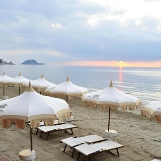 Al Grand Hotel Alassio con Elegant Sound di Gabry Sax e Rudy Mas, 'Aperitivo SPA Disco Sax and Relax' Al Grand Hotel Alassio con Elegant Sound di Gabry Sax e Rudy Mas, 'Aperitivo SPA Disco Sax and Relax'