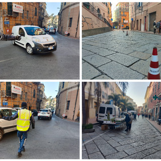 Imperia, rivoluzione viabilità in fondo a via Cascione: nei giorni di mercato doppio senso di circolazione. Sul posto la polizia locale (foto) Imperia, rivoluzione viabilità in fondo a via Cascione: nei giorni di mercato doppio senso di circolazione. Sul posto la polizia locale (foto)