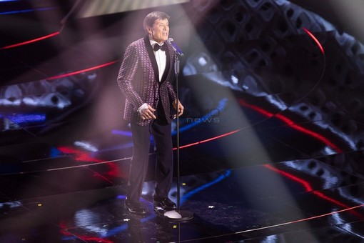 L'energia di Morandi al Festival di Sanremo: &quot;Finché ce la faccio, voglio stare in mezzo alla gente&quot;