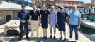 Il sindaco Mager ieri alla pulizia dei fondali del porto vecchio
