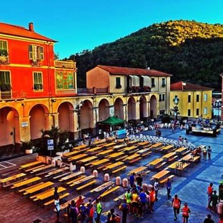 'Serata esagerata' a Pontedassio, in piazza arriva la Combricola del Blasco di Kikko Sauda