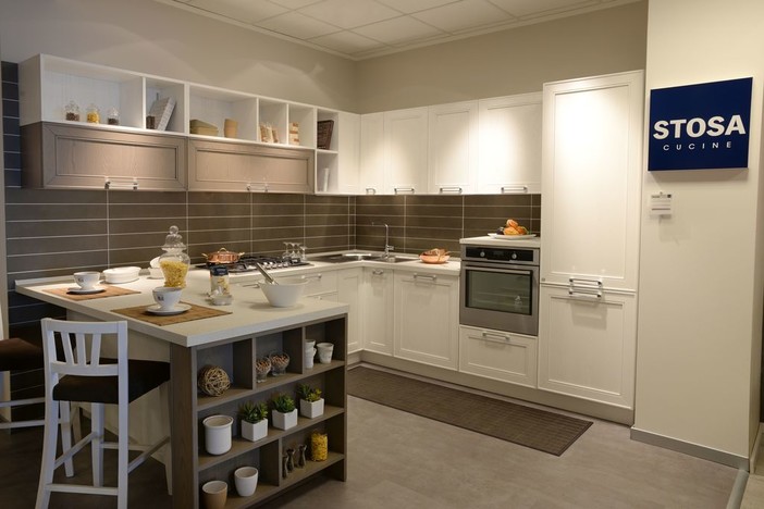 Il centro cucine Gabbiani punto vendita esclusivo di Sanremo del marchio Stosa: allo showroom di c.so Mazzini il cliente è il perno del successo dell'azienda