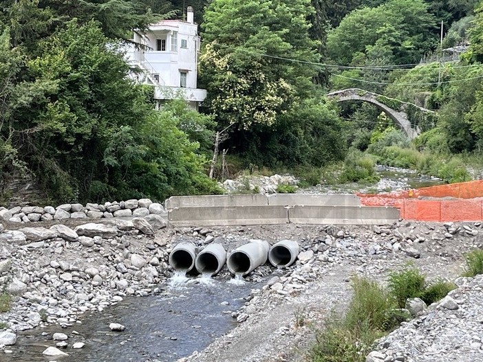 Molini di Triora: 'guado' in attesa del nuovo ponte, il sindaco risponde al Consigliere di opposizione Becciu Molini di Triora: 'guado' in attesa del nuovo ponte, il sindaco risponde al Consigliere di opposizione Becciu